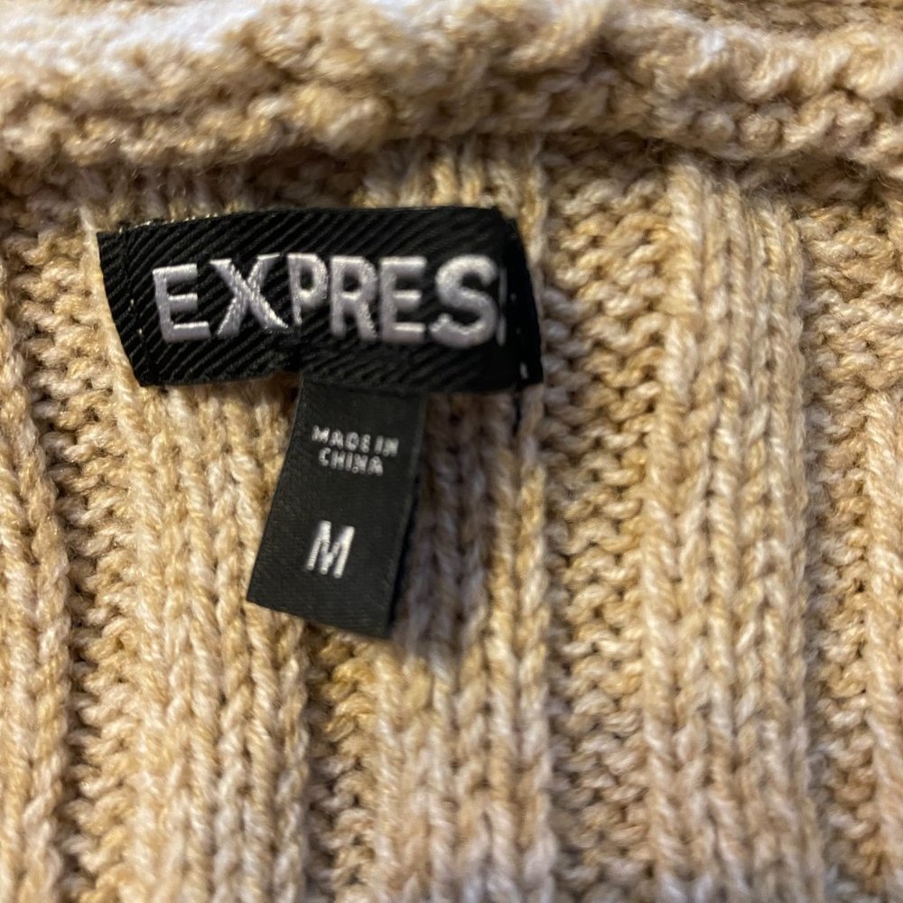 Express Ruffle Seater - Picture 4 of 5